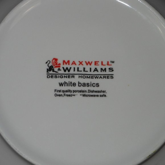Vegetable Serving Bowl. Maxwell Williams, white basics - Picture 5 of 5